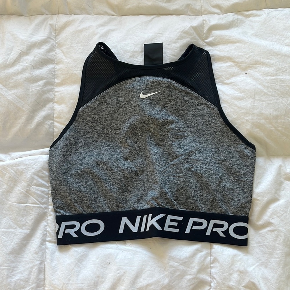 Nike Pro DriFit Cropped Shirt - Picture 1 of 4